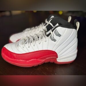 Jordan Retro 12 "Cherry" 3.5Y New Without Box But Has Flaws. Read Description